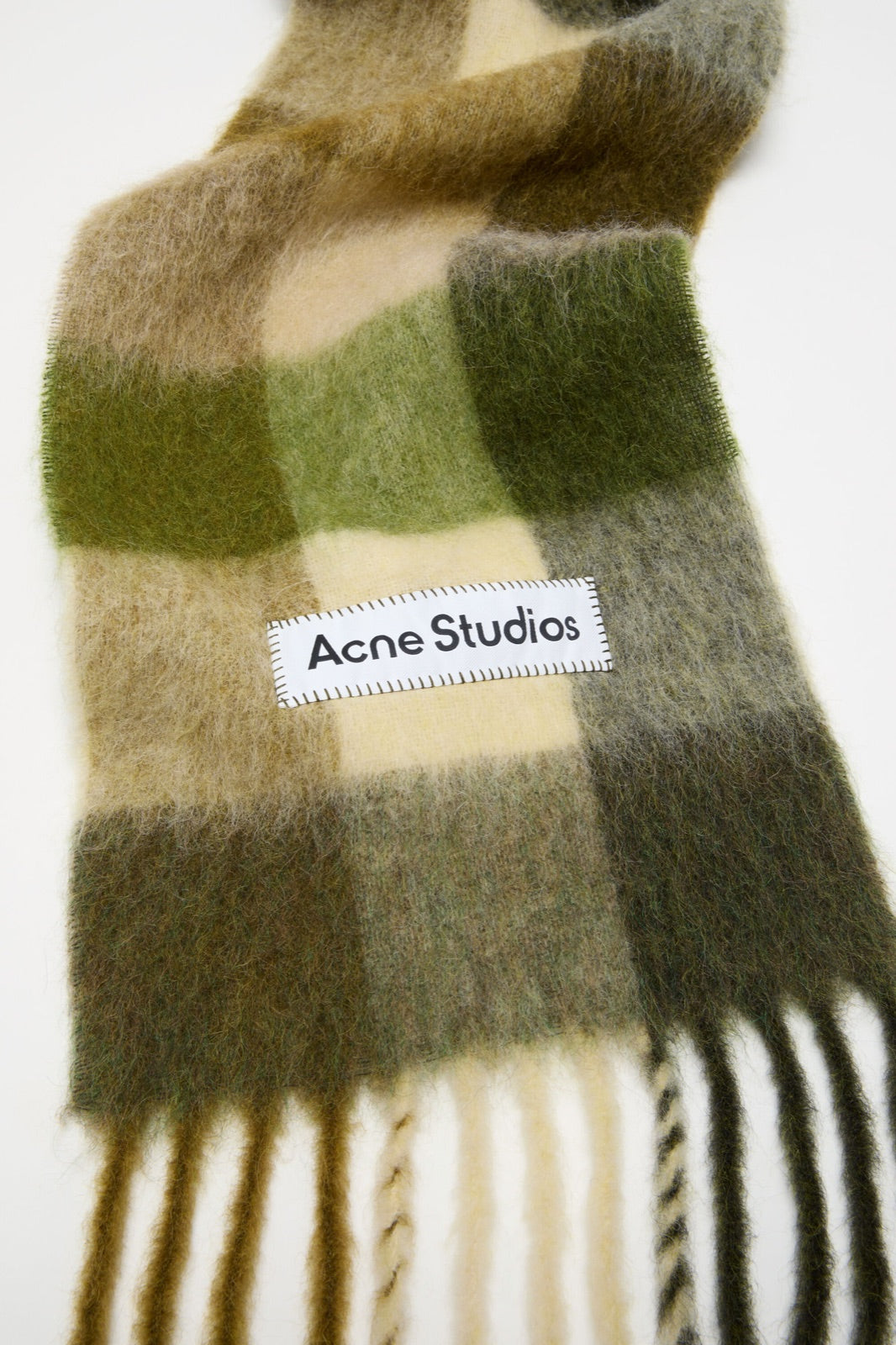 Acne Studios მოჰერის შარფი უჯრედით