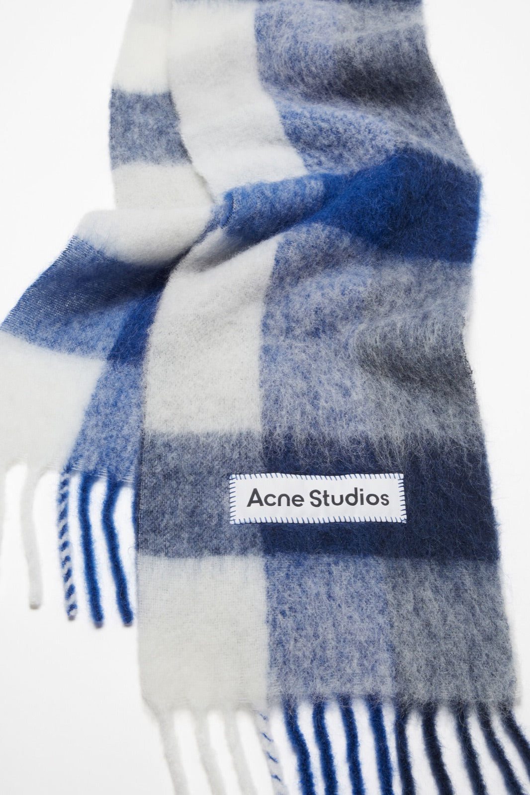 Acne Studios მოჰერის შარფი უჯრედით