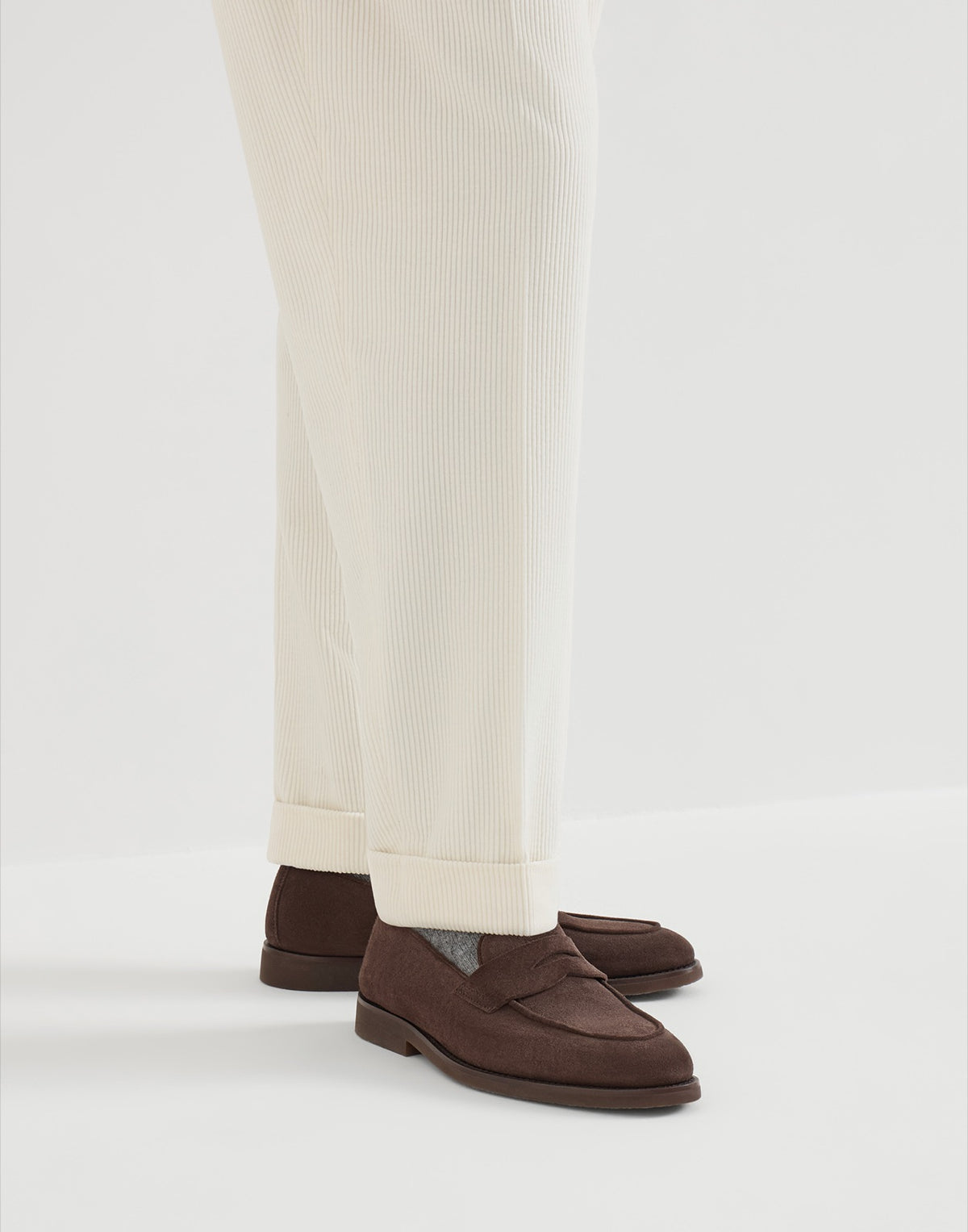 Brunello Cucinelli ზამშის ლოფერები