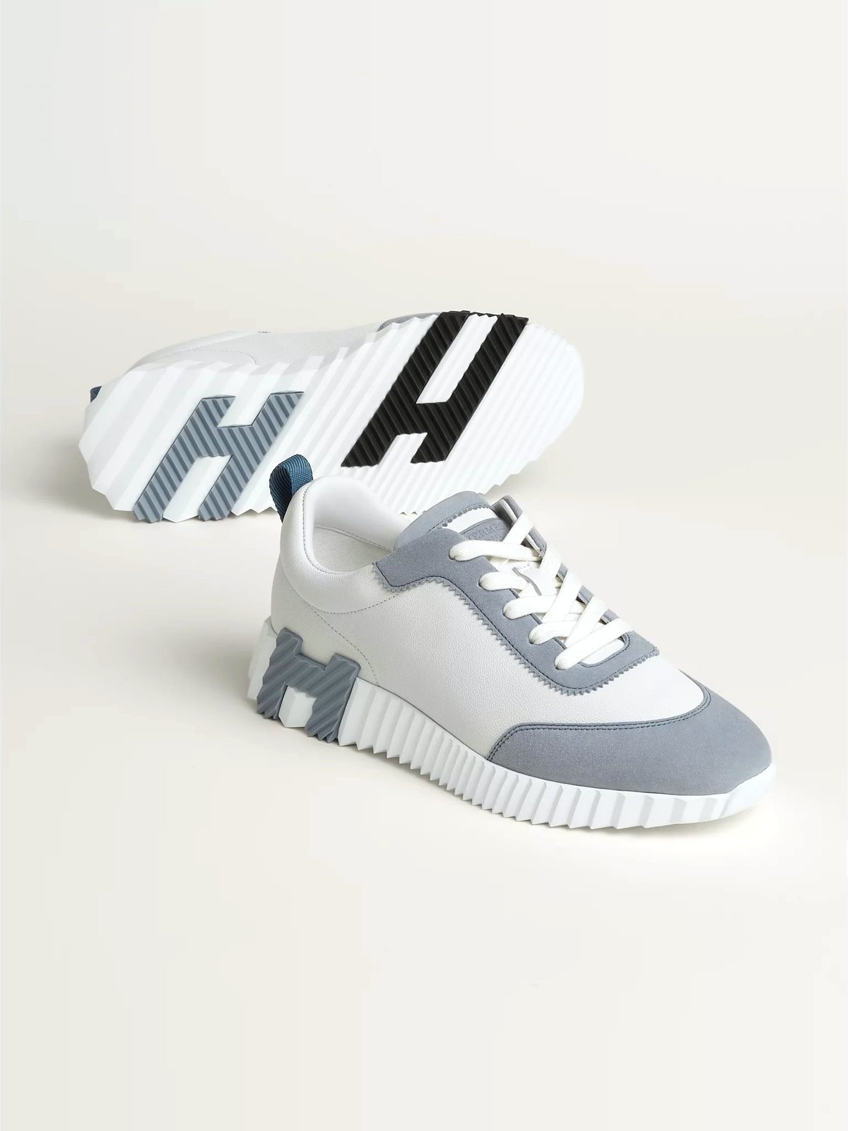 Hermès კედები Bouncing