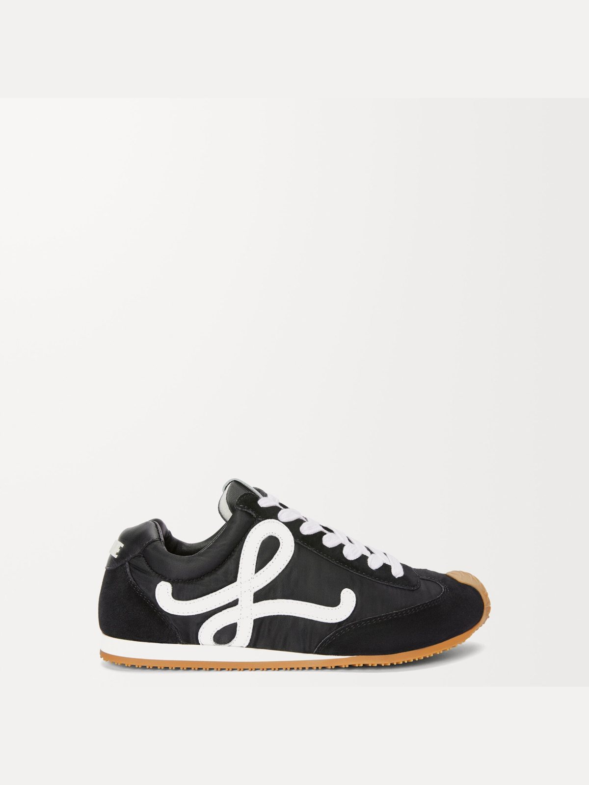 Loewe კედები Ballet Runner 2.0