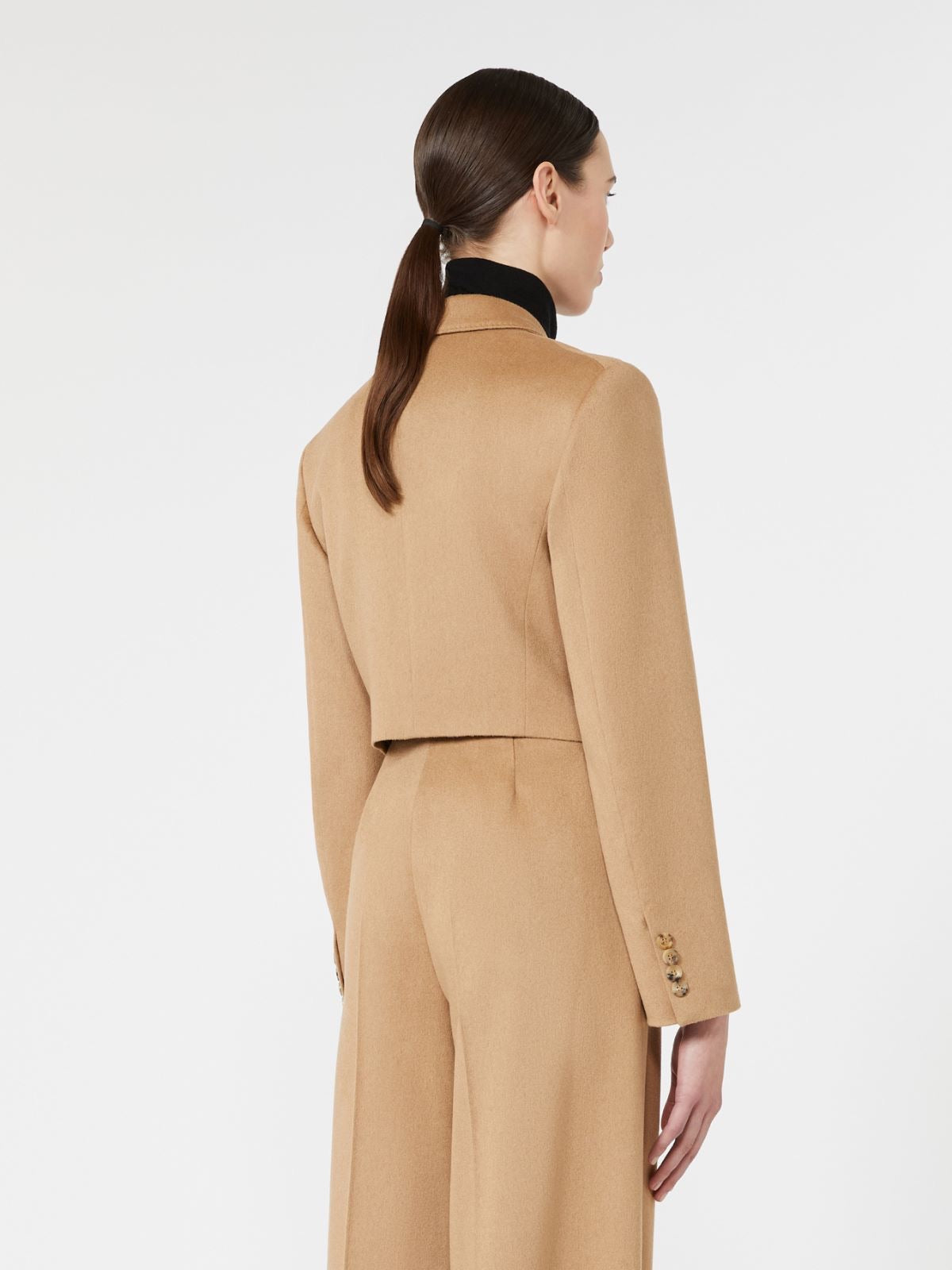 Max Mara აქლემის მატყლის მოკლე პიჯაკი