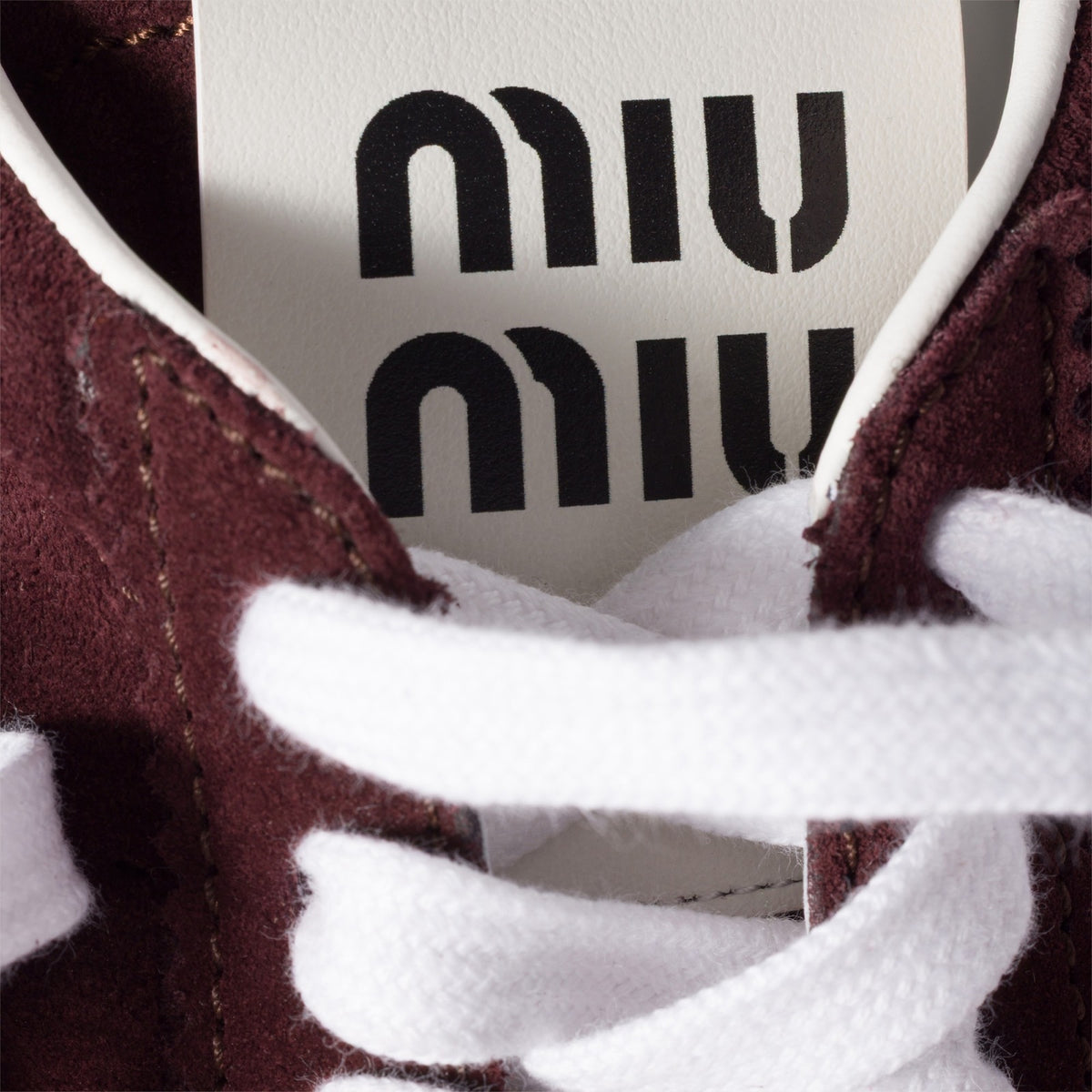 Miu Miu ზამშის კედები Plume