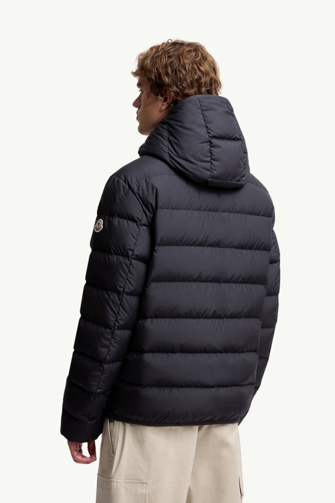 Moncler მოკლე ღინღლის ქურთუკი Montbrocq