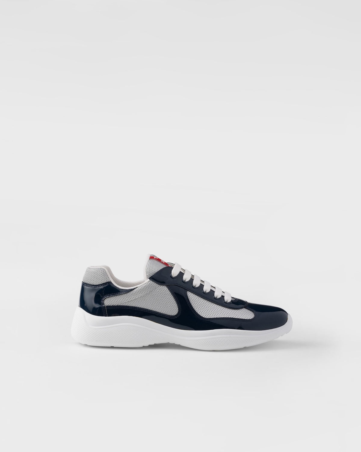 Prada კედები America's Cup