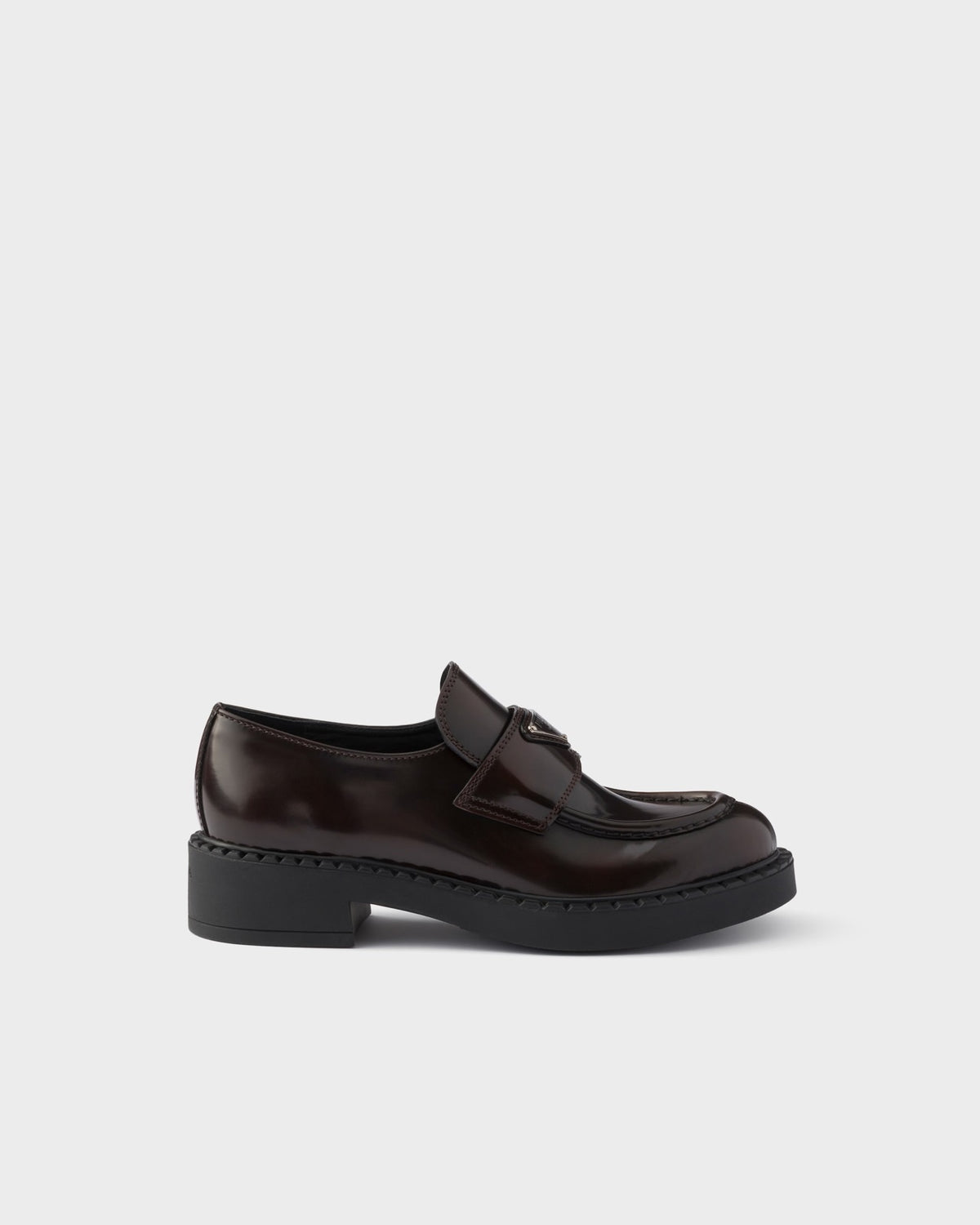 Prada ლოფერები Chocolate