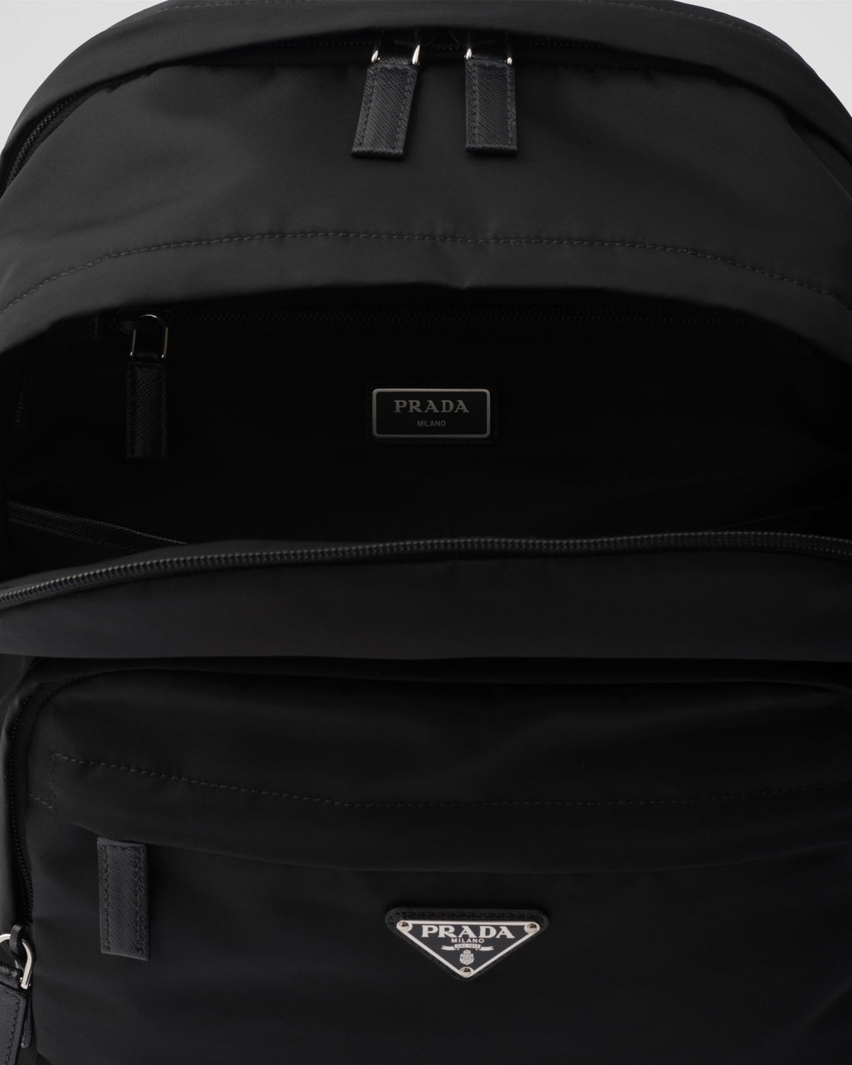 Prada ზურგჩანთა Re-Nylon